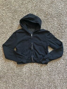 Women's Black Zip-Up Cropped Hooded Sweatshirt